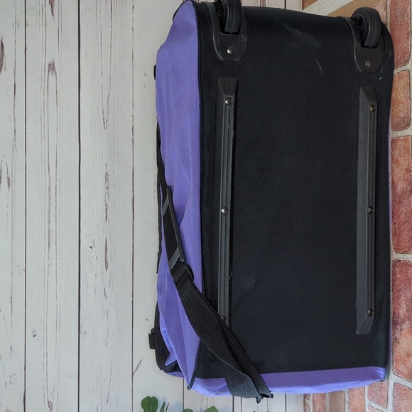 Vintage 90's Disney Winnie the Pooh Large Purple Rolling Duffel Travel Bag RARE - Picture 9 of 16